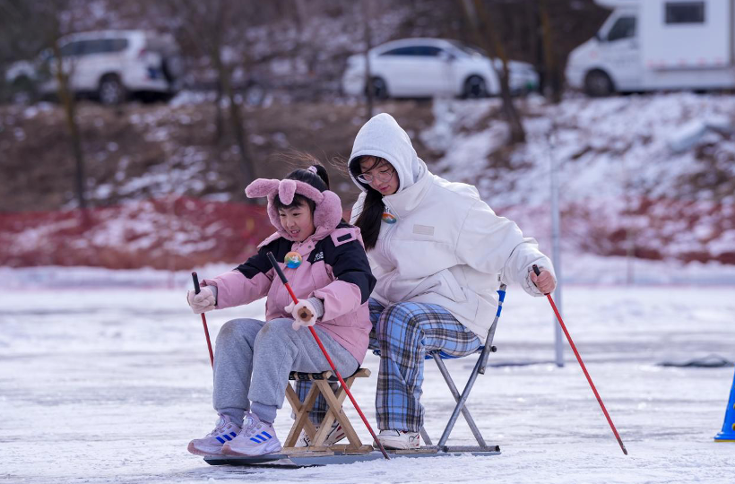 星空平台-北京双奥文化推广启动,青少年冰上体验活动在延庆举行
