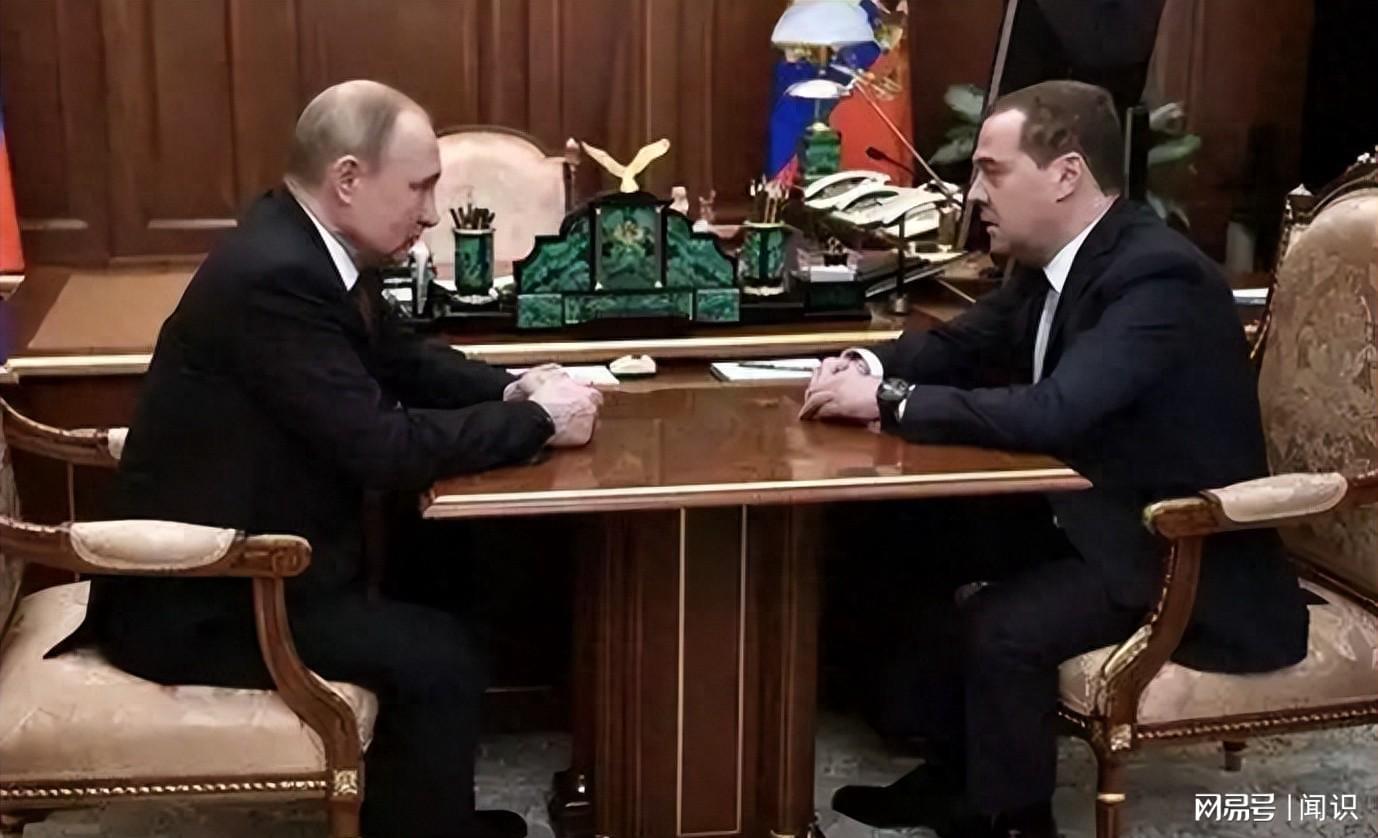 当了25年总统的普京，终于选定了接班人？曾从棕熊口中救了普京