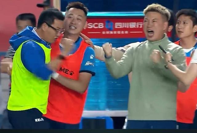 川超总决赛第五轮：自贡绵阳握手言和，宜宾取得首胜